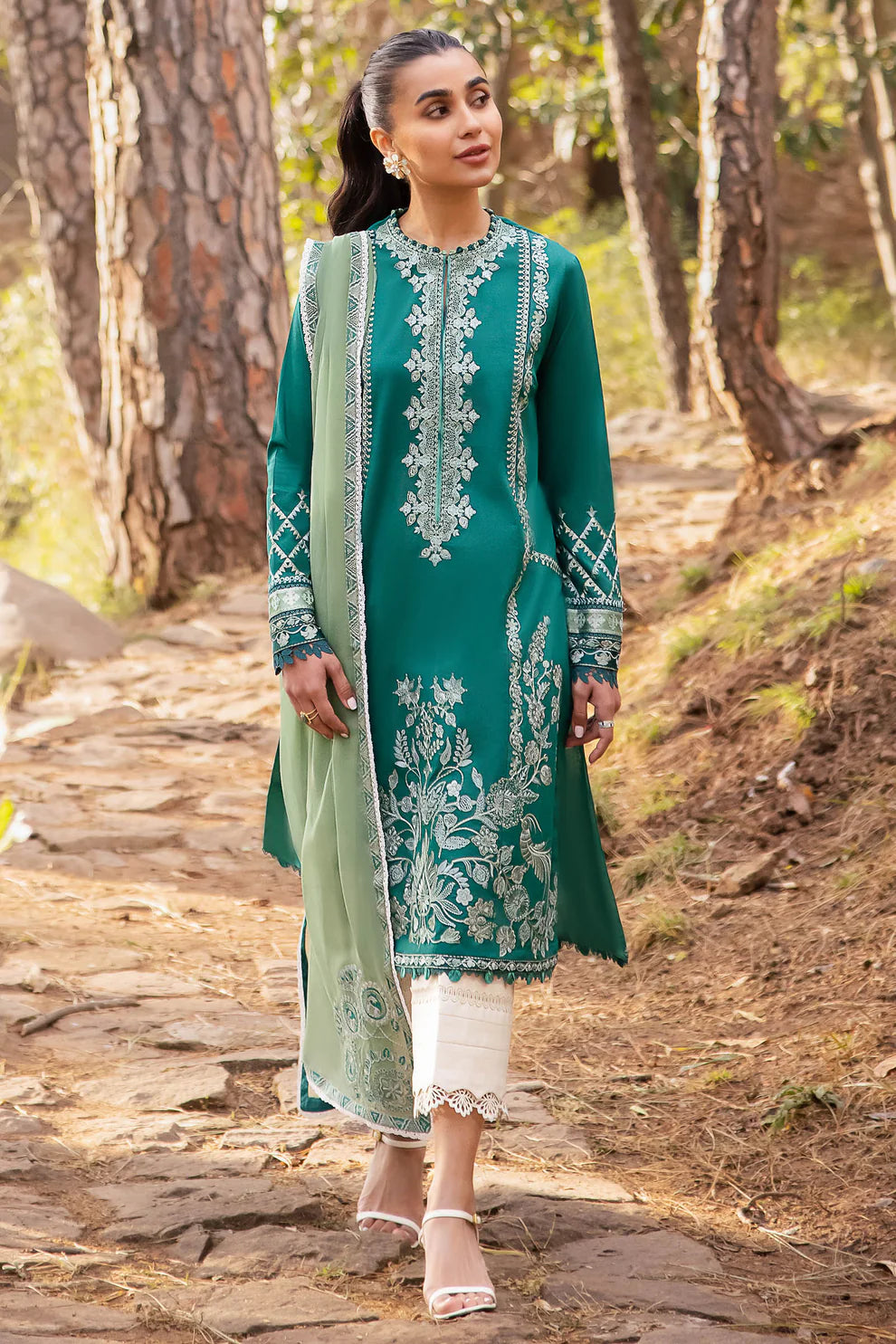 ZAHA- 3PC LAWN HEAVY EMBROIDERED SHIRT WITH ORGANZA EMBROIDERY DUPATTA-TANA-5266