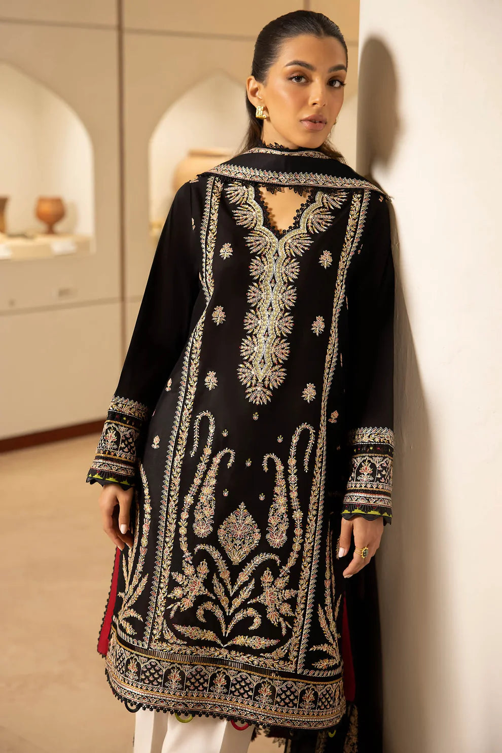 ZAHA- 3PC LAWN EMBROIDERED SHIRT WITH CHIFFON EMBROIDERED DUPATTA-TANA 5266