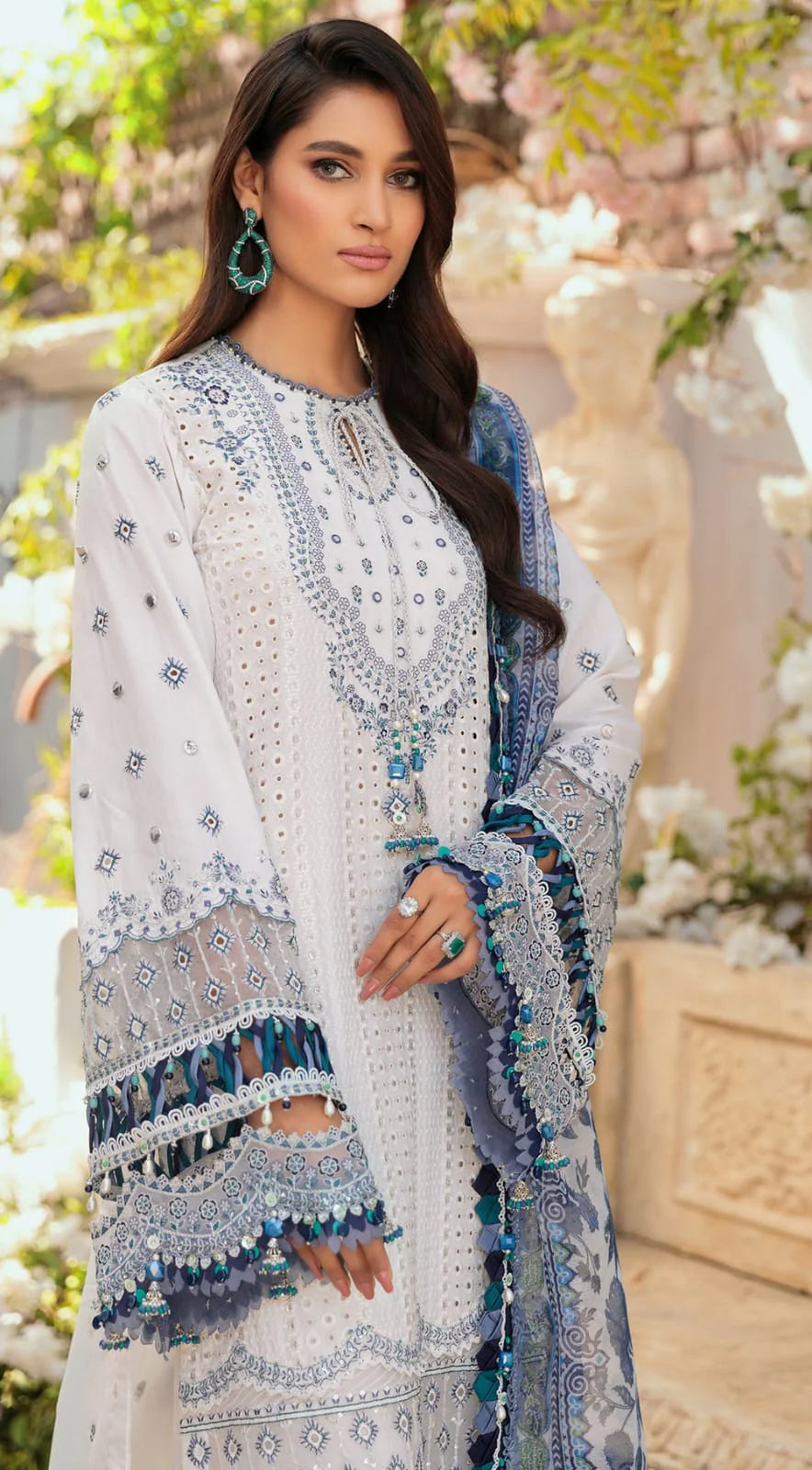 MARIA B - 3PC CHIKENKARI DHANAK EMBROIDERED WITH WOOL PRINT SHAWL-TANA-1642