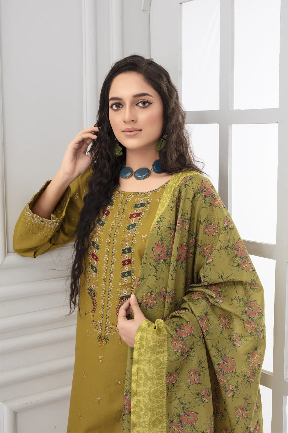 WINTER COTTON 3PC EMBROIDERED SHIRT WITH DORIA PRINTED SHAWL-TBF-3004