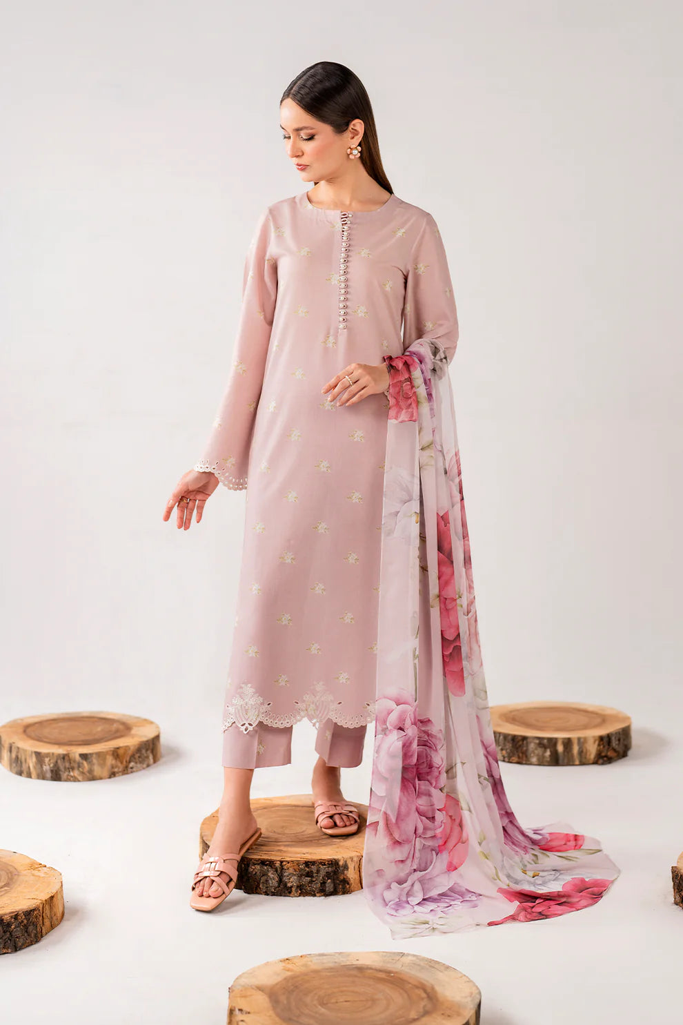 IZNIK-3PC LAWN EMBROIDERED SHIRT WITH DIAMOND PRINT DUPATTA & TROUSER-TANA-4076