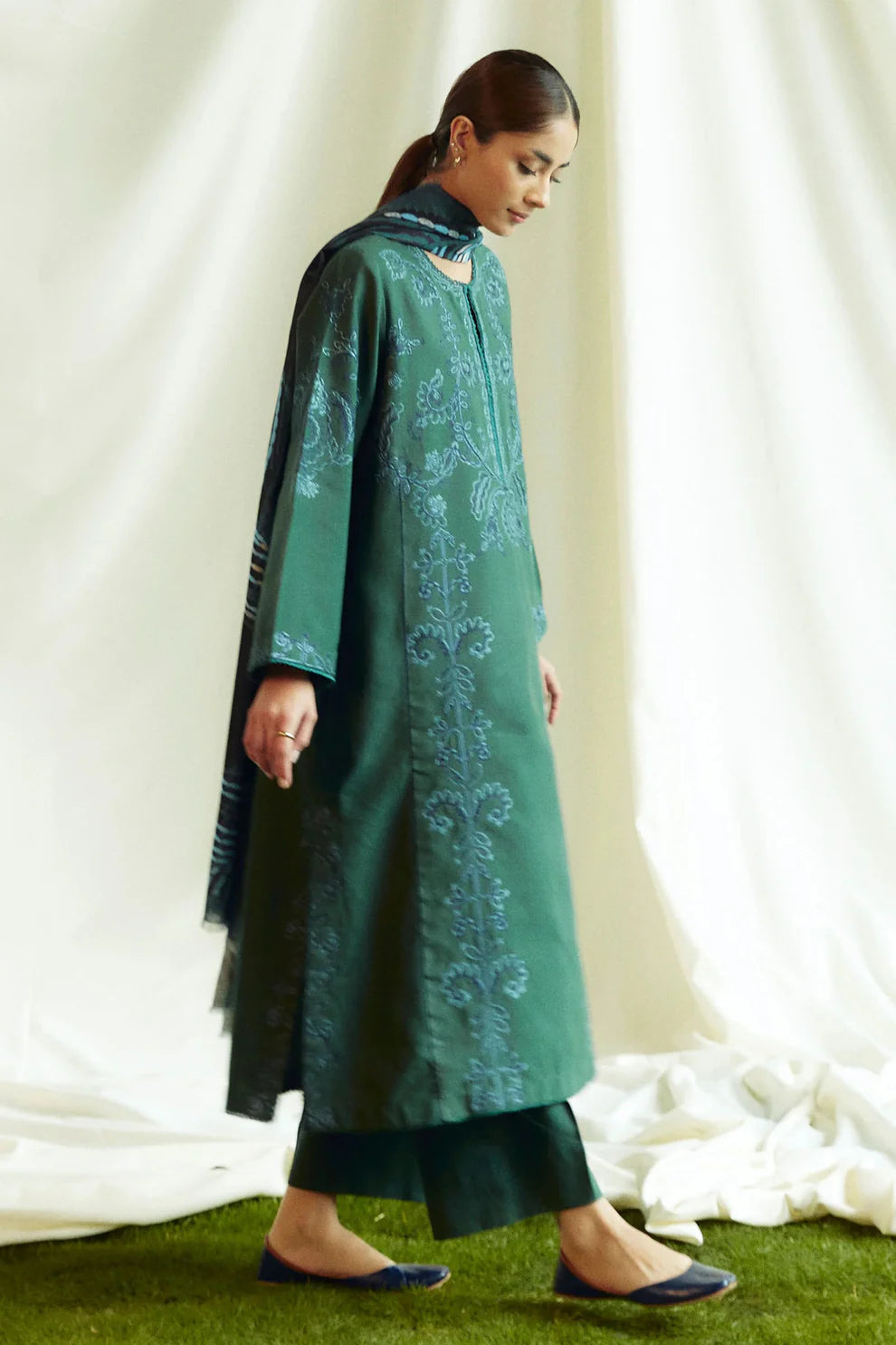 ZARA SHAHJAHAN- 3PC DHANAK EMBROIDERED SHIRT WITH WOOL PRINT SHAWL AND TROUSER-TANA-1722