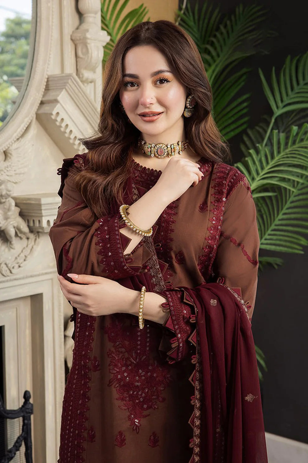 ASIM JOFA- 3PC LAWN EMBROIDERED SHIRT WITH BAMBER CHIFFON EMBROIDERED DUPATTA AND TROUSER-TANA-5216