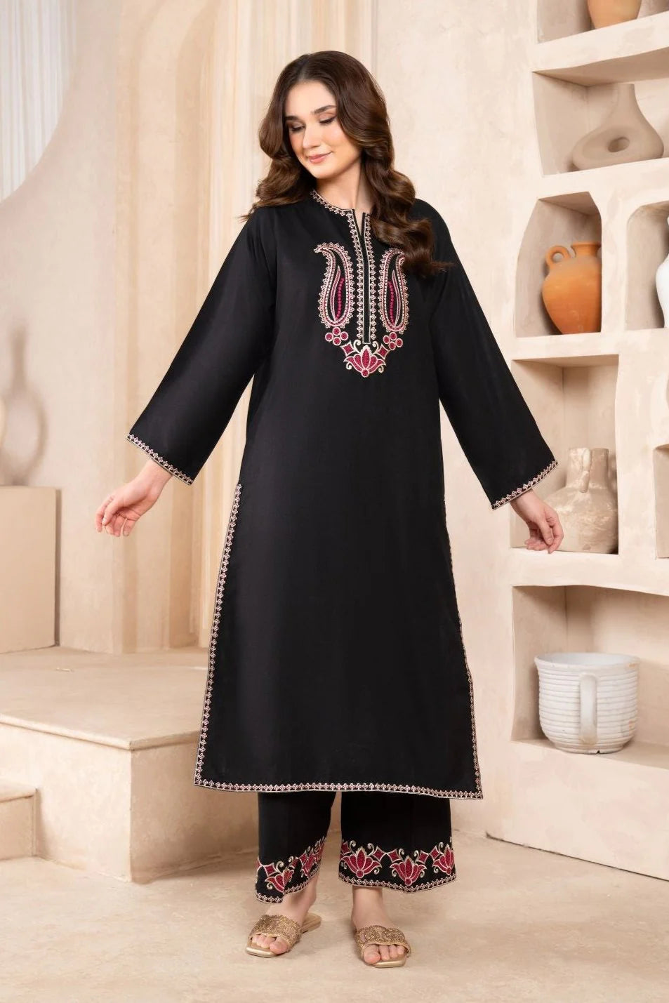 LAZULI-2PC DHANAK EMBROIDRED SHIRT WITH AND EMBROIDRED TROUSER-TANA-BLACK 2PC