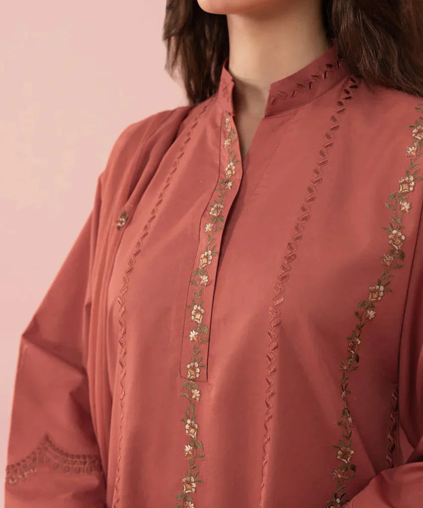 SAPPHIRE -3PC LAWN EMBROIDERED WITH BAMBER CHIFFON EMBROIDERED DUPATTA-TANA-5227