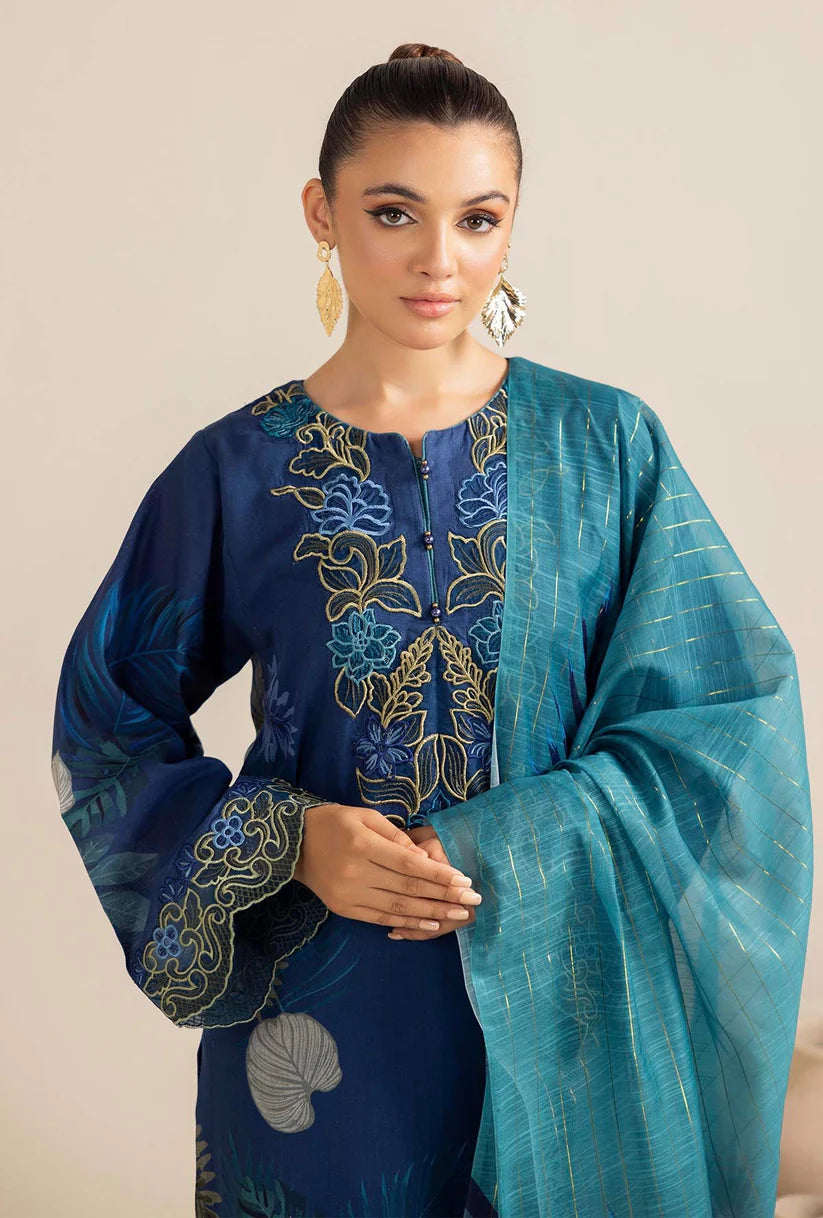 ADAN LIBAAS-3PC KARANDI PRINTED EMBROIDERED SHIRT WITH KARANDI PRINTED SHAWL AND KARANDI PRINTED TROUSER-1770