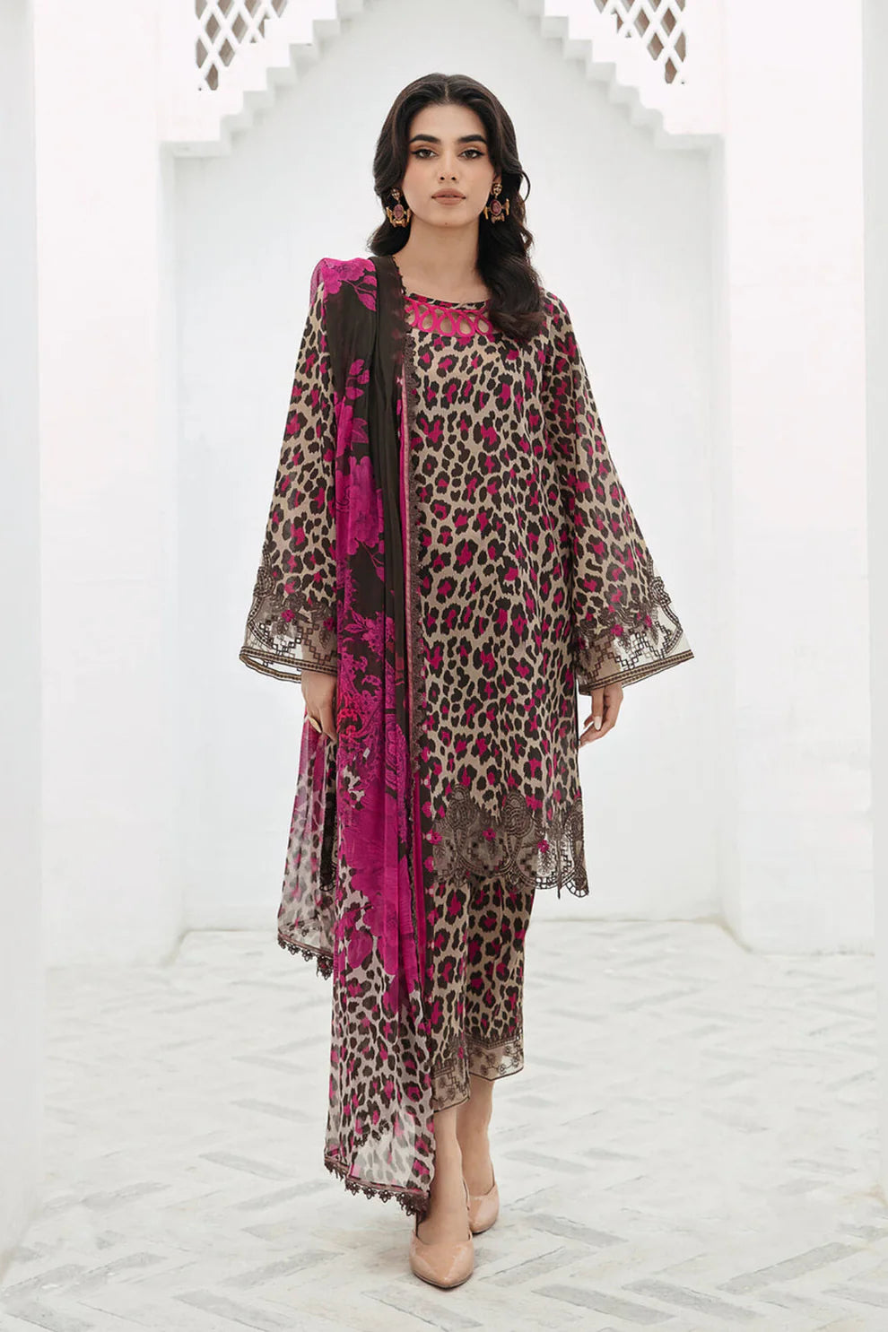 BAROUQUE- 3PC KARANDI PRINTED SHIRT WITH KARANDI PRINTED DUAPTTA AND TROUSER-TANA-1719