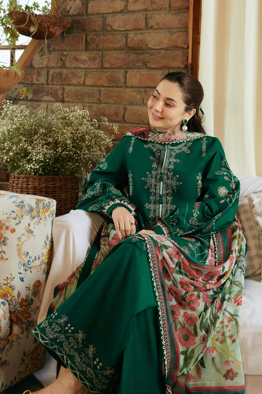 ZAHRA SHAHJAHAN- 3PC DHANAK EMBROIDERED SHIRT WITH COUTURE PRINT SHAWL-TANA-1612