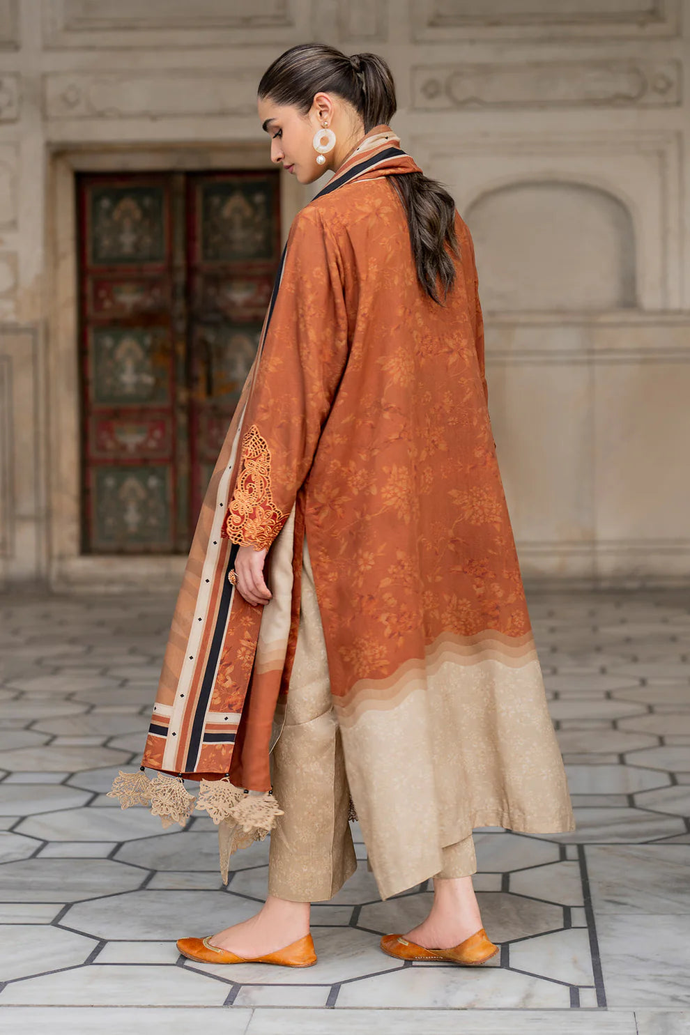 BAROUQUE- 3PC KARANDI PRINTED SHIRT WITH KARANDI PRINTED DUAPTTA AND TROUSER-TANA-1720