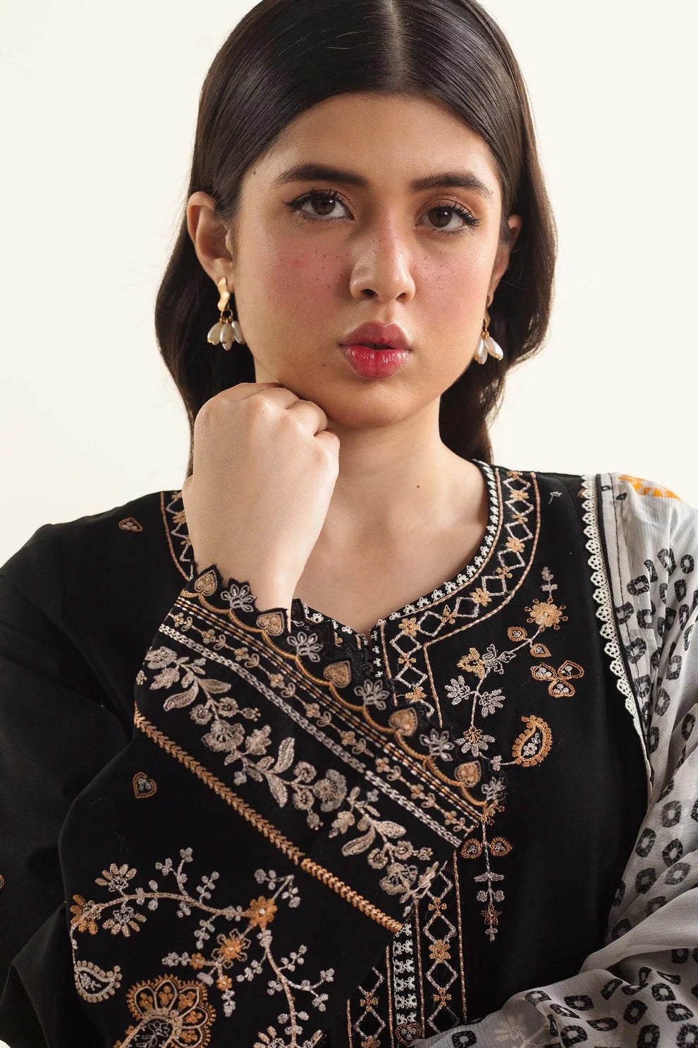 ZAHRA SHAHJAHAN- 3PC LAWN EMBROIDERED SHIRT WITH DIAMOND PRINT DUPATTA- TANA-5254