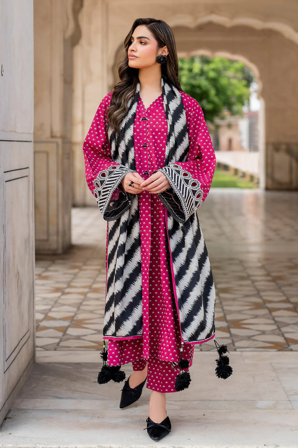 CHARIZMA- 3PC KARANDI PRINTED SHIRT WITH KARANDI PRINTED DUAPTTA AND TROUSER-TANA-1712