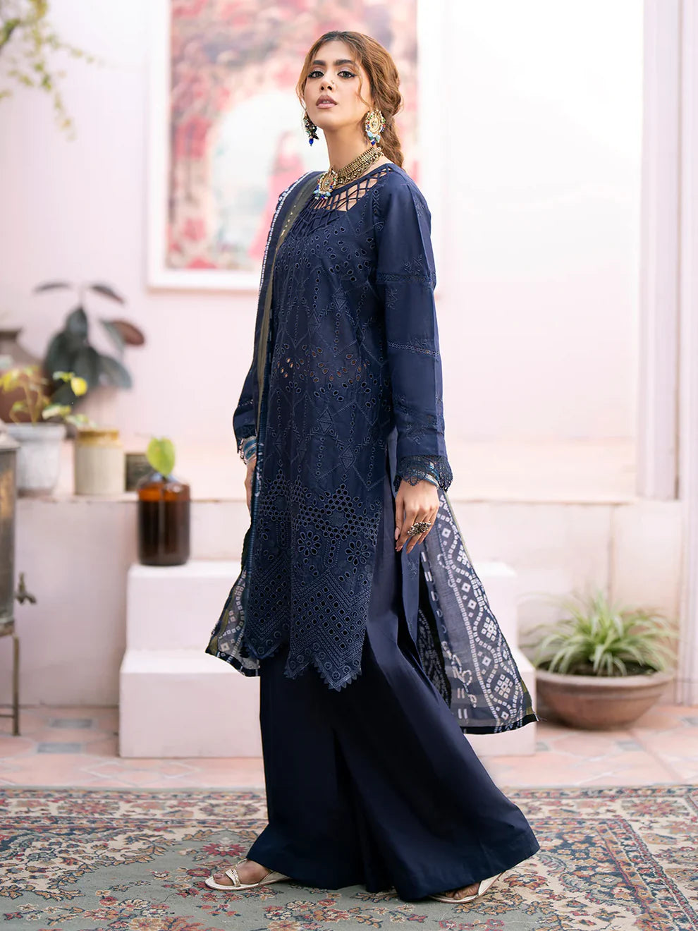 MAHNUR-3PC CHIKENKARI LAWN EMBROIDERED WITH DAIMOND PRINT DUPATTA-TANA-5246