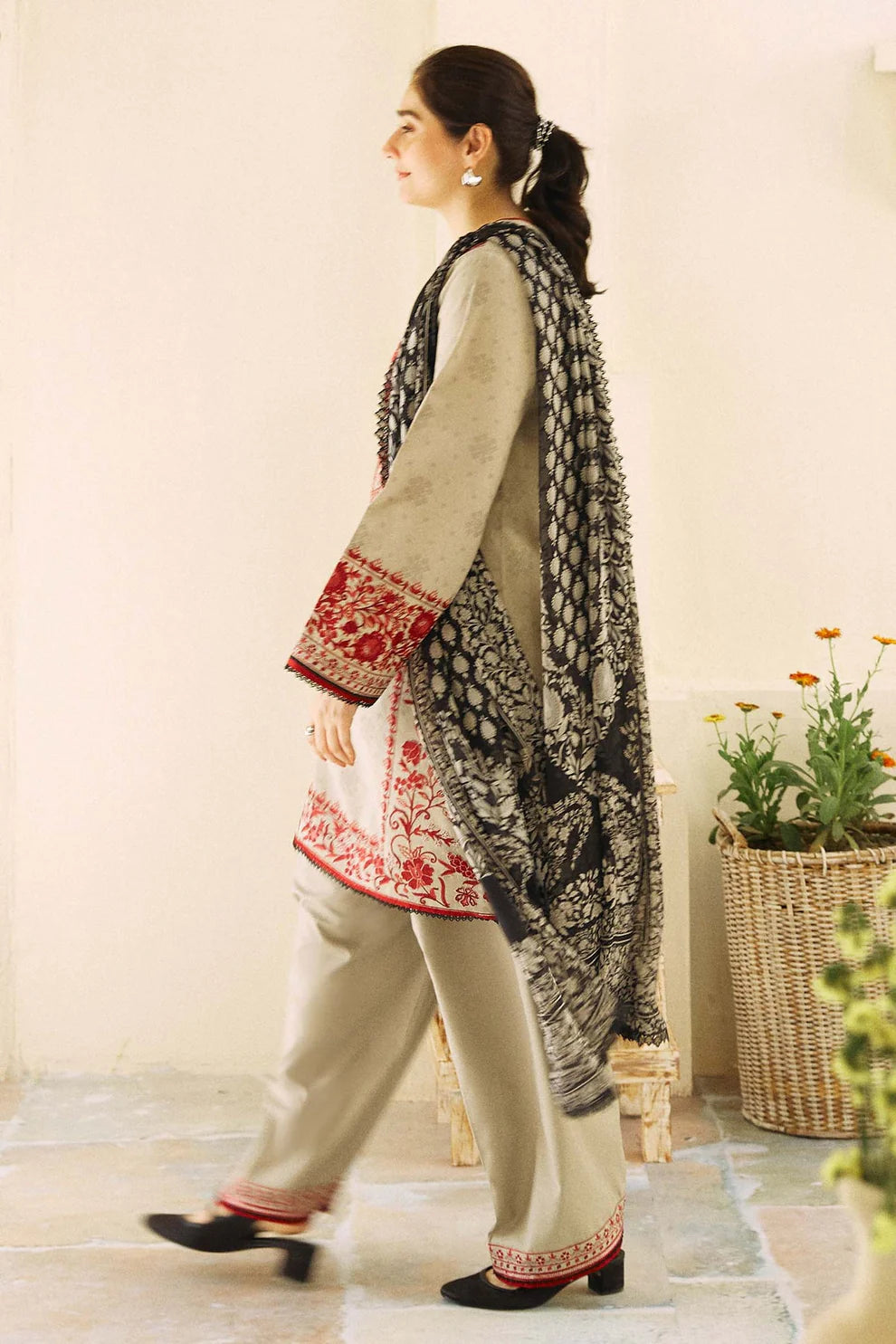 ZAHRA SHAHJAHAN- 3PC LAWN EMBROIDERED SHIRT WITH DIAMOND PRINT DUPATTA-TANA-5242