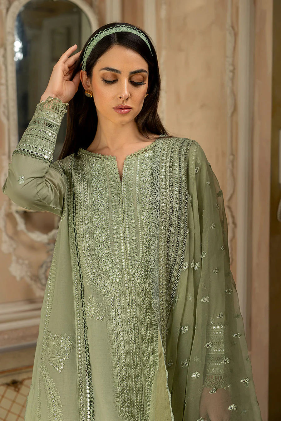 SOBOIA NAZIR- 3PC LAWN HEAVY EMBROIDERED SHIRT WITH ORGANZA HEAVY EMBROIDERED DUPATTA-TANA-5204