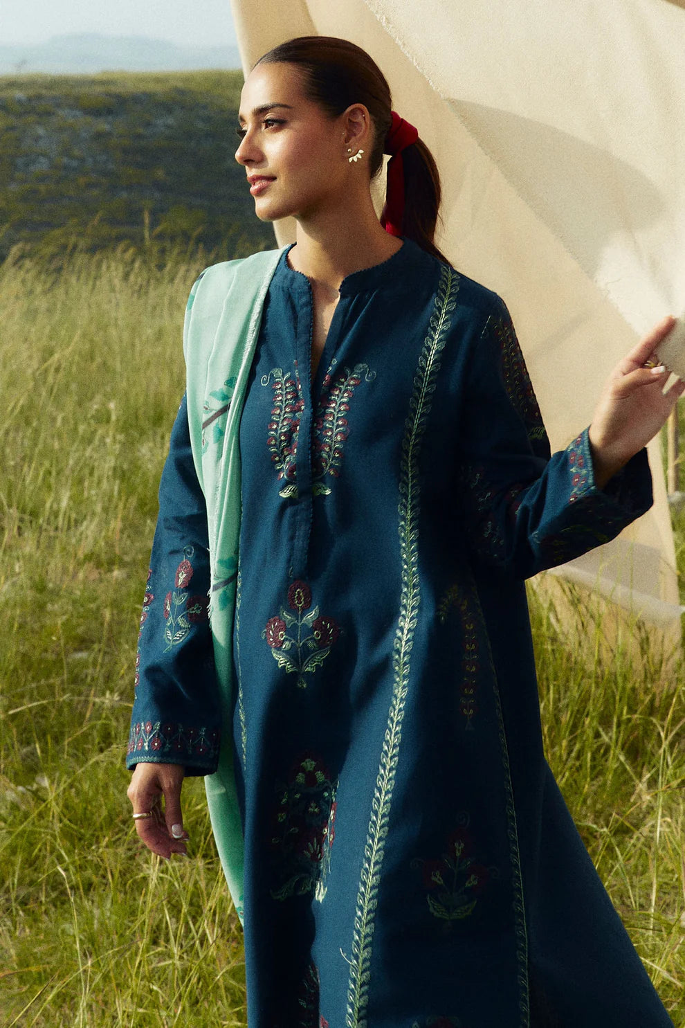 ZARA SHAHJAHAN- 3PC KHADAR EMBROIDERED SHIRT WITH WOOL PRINT SHAWL AND TROUSER-TANA-1750