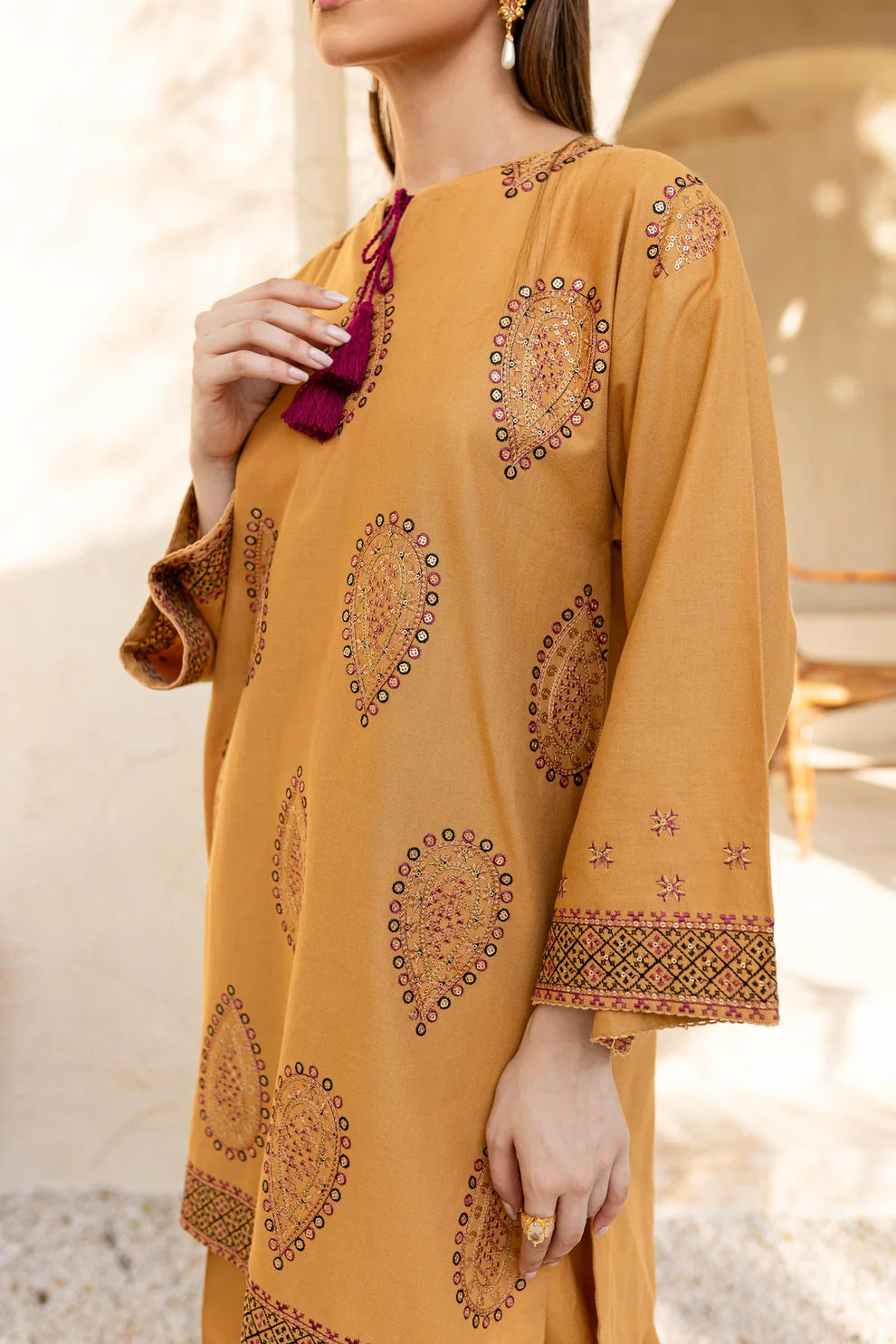 ZARA SHAHJAHAN-2PC DHANAK EMBROIDRED SHIRT WITH AND EMBROIDRED TROUSER-TANA-1744