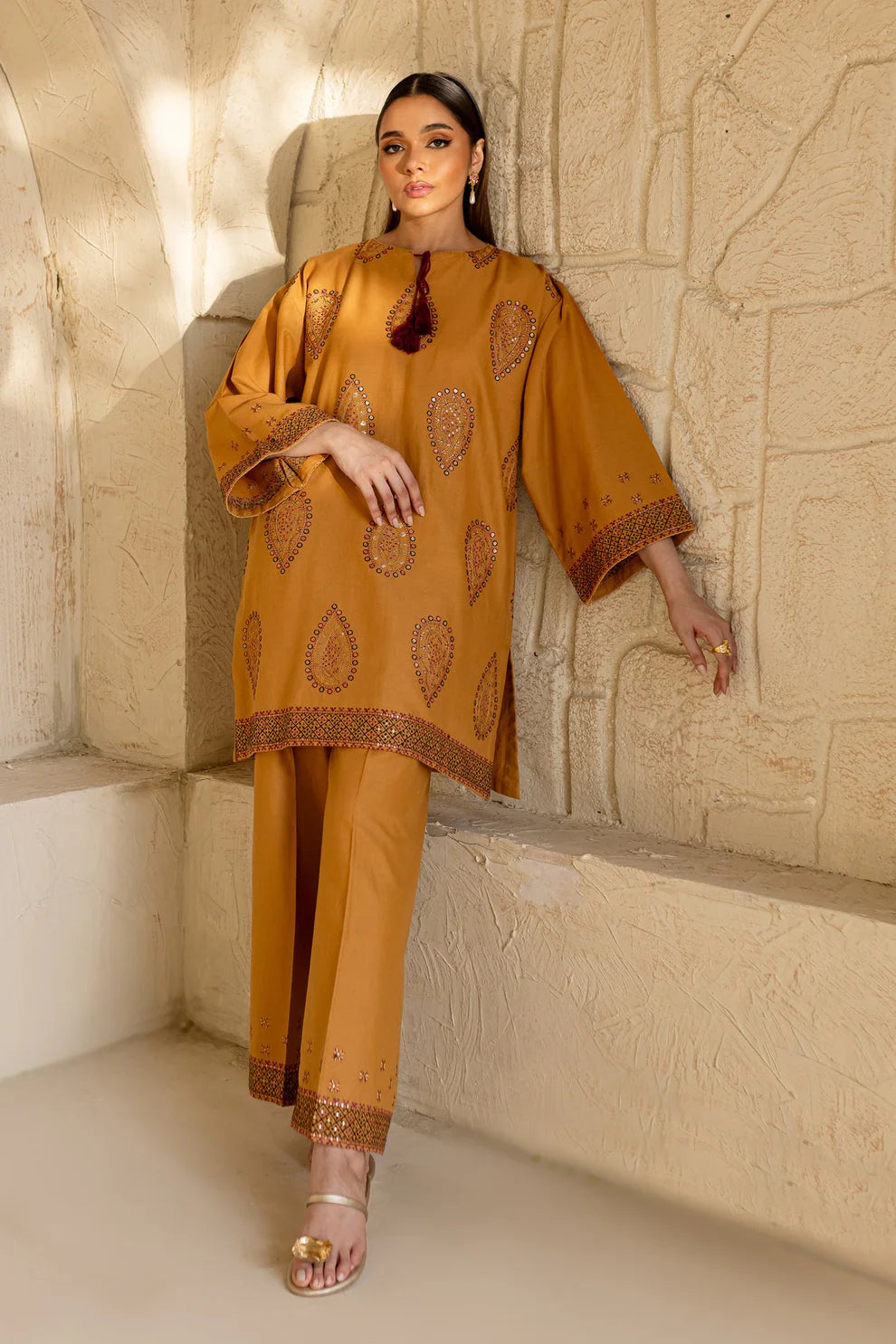 ZARA SHAHJAHAN-2PC DHANAK EMBROIDRED SHIRT WITH AND EMBROIDRED TROUSER-TANA-1744