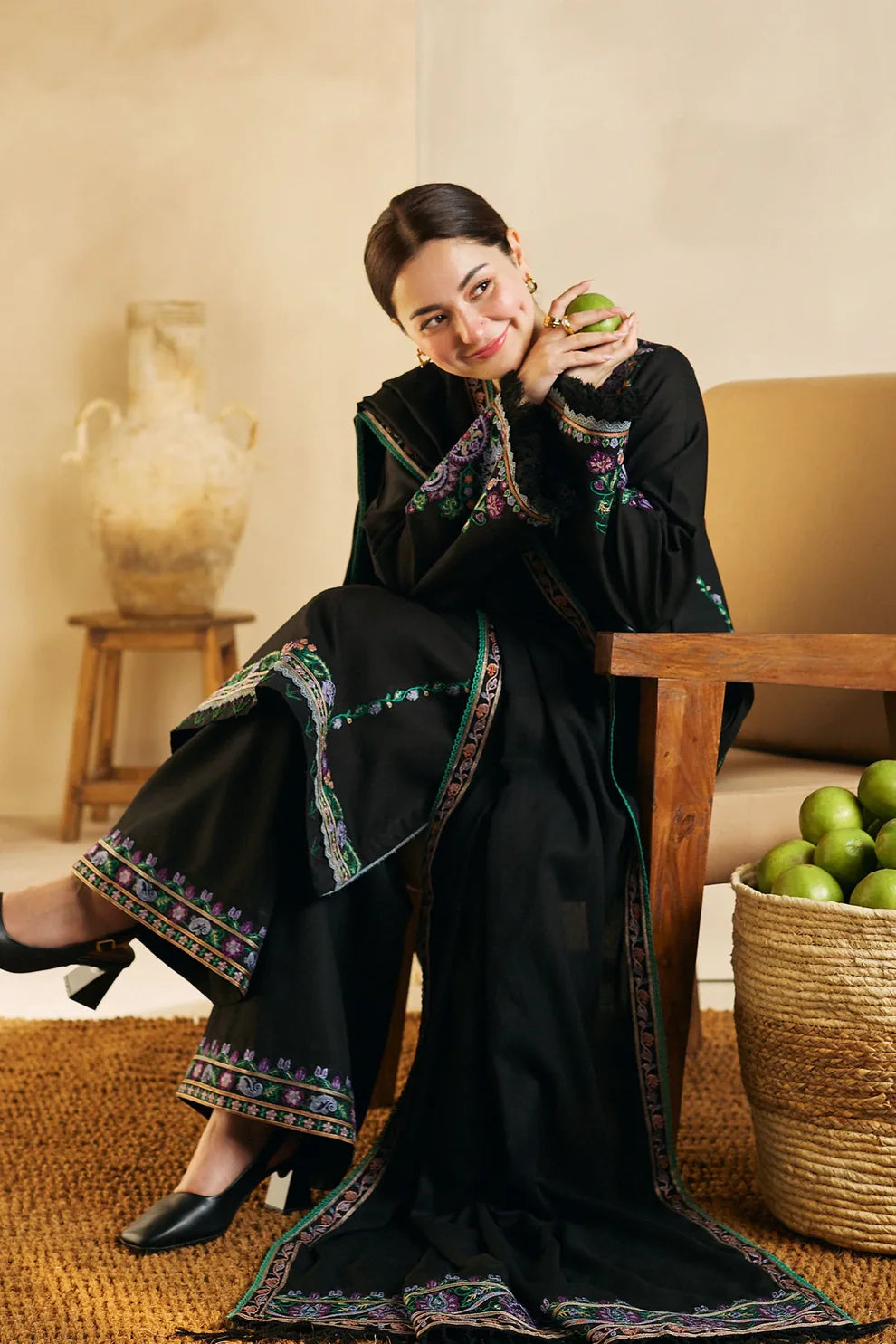 ZARA SHAH JAHAN- 3PC DHANAK EMBROIDERED SHIRT DHANAK EMBROIDERED SHAWL AND TROUSER-TANA-1540-BLACK