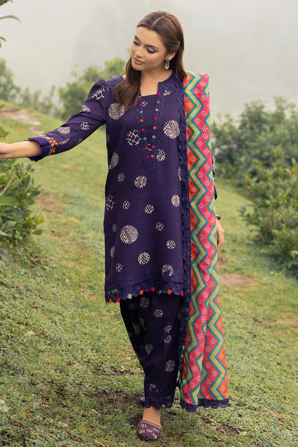 BAROUQUE- 3PC KARANDI PRINTED SHIRT WITH KARANDI PRINTED DUAPTTA AND TROUSER -TANA-1717