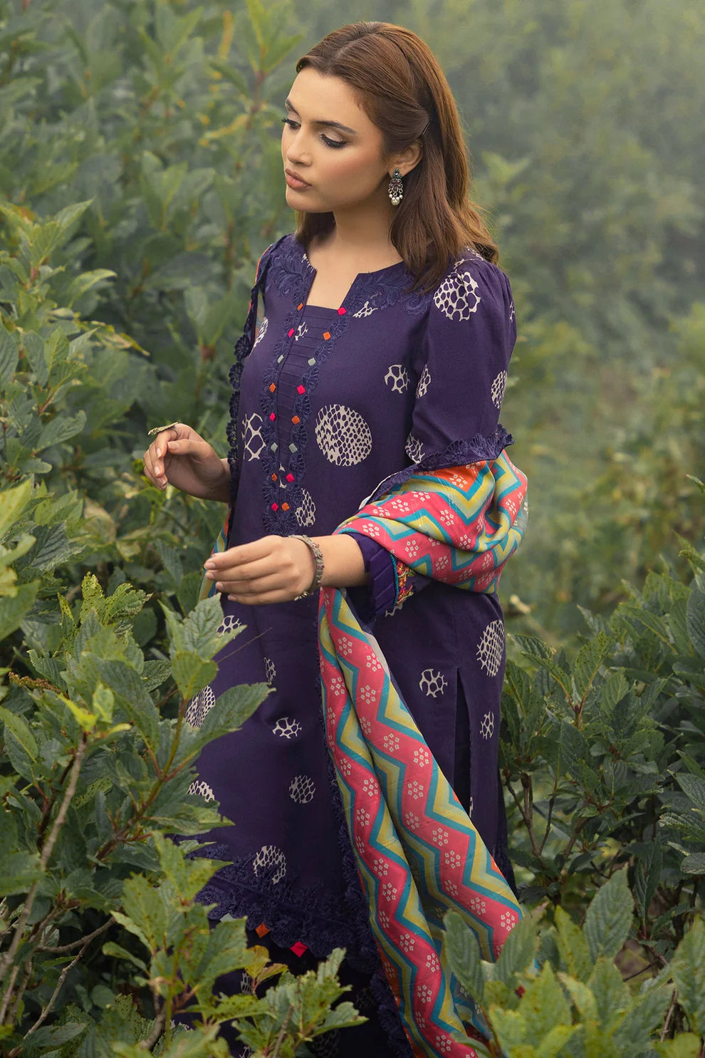 BAROUQUE- 3PC KARANDI PRINTED SHIRT WITH KARANDI PRINTED DUAPTTA AND TROUSER -TANA-1717